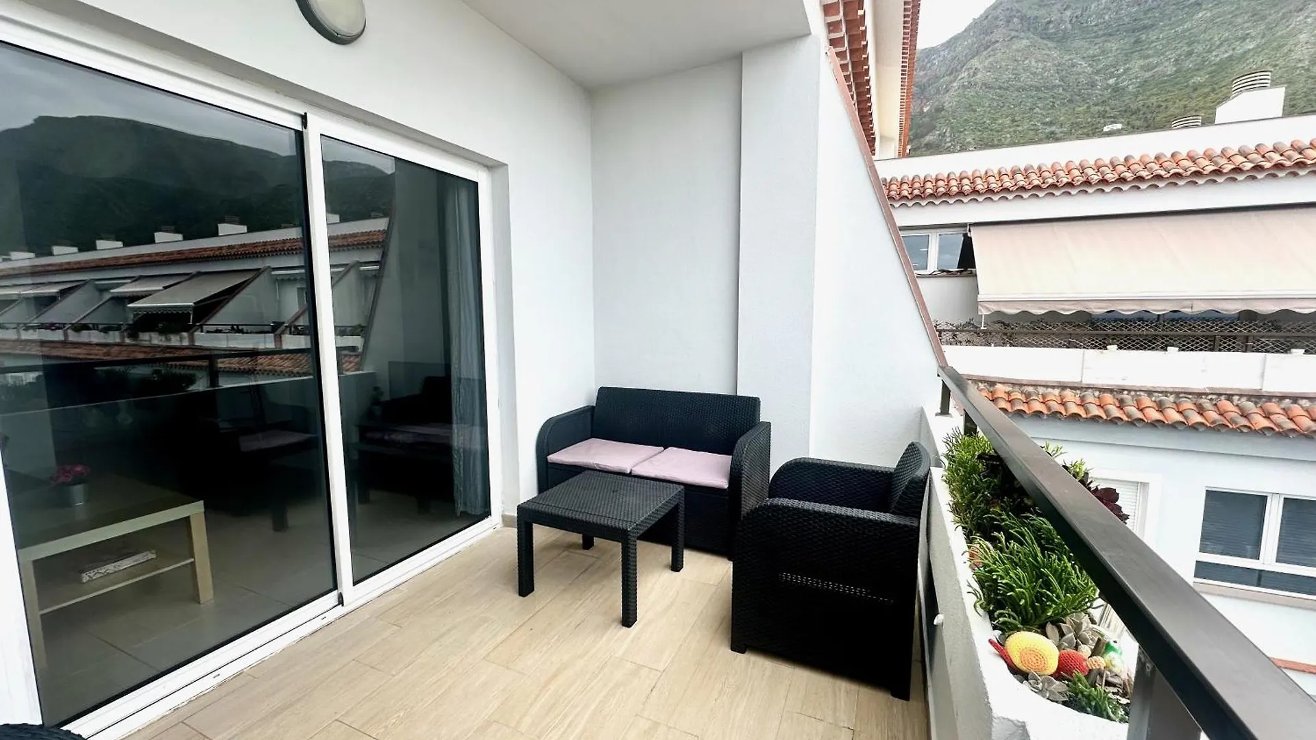Pambnb - Chic Seaview Apartment With Gym & Kids Park 바하마르