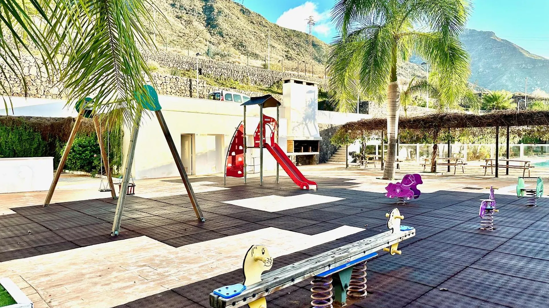 Pambnb - Chic Seaview Apartment With Gym & Kids Park Bajamar  0*, Bajamar (La Laguna) Espagne