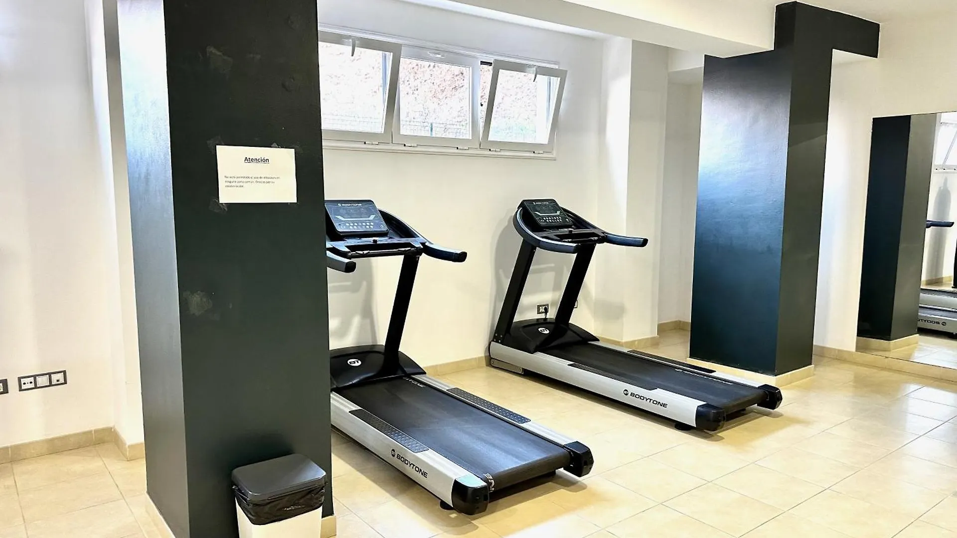 Pambnb - Chic Seaview Apartment With Gym & Kids Park 바하마르