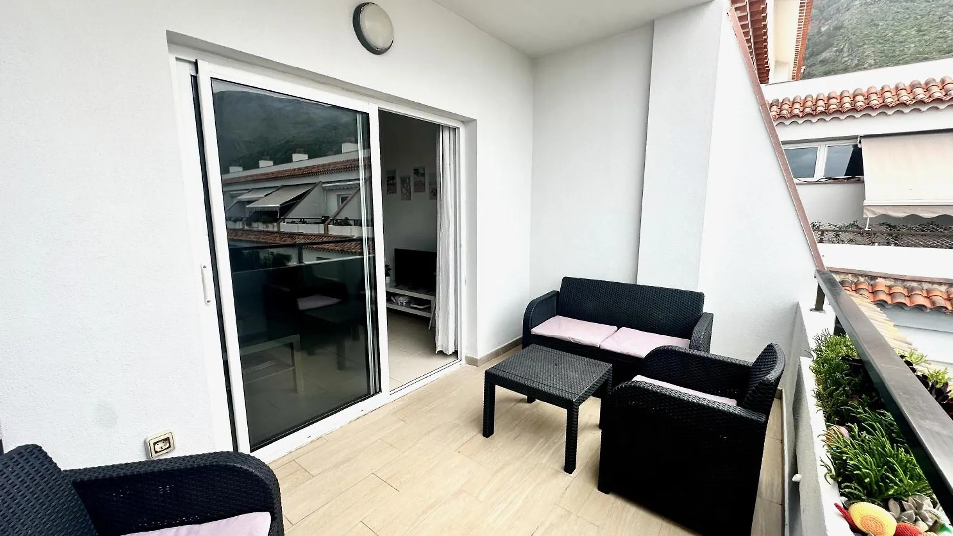 Pambnb - Chic Seaview Apartment With Gym & Kids Park Bajamar  Spanien