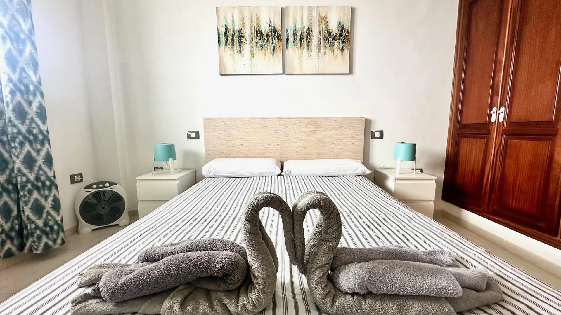 Pambnb - Chic Seaview Apartment With Gym & Kids Park Bajamar