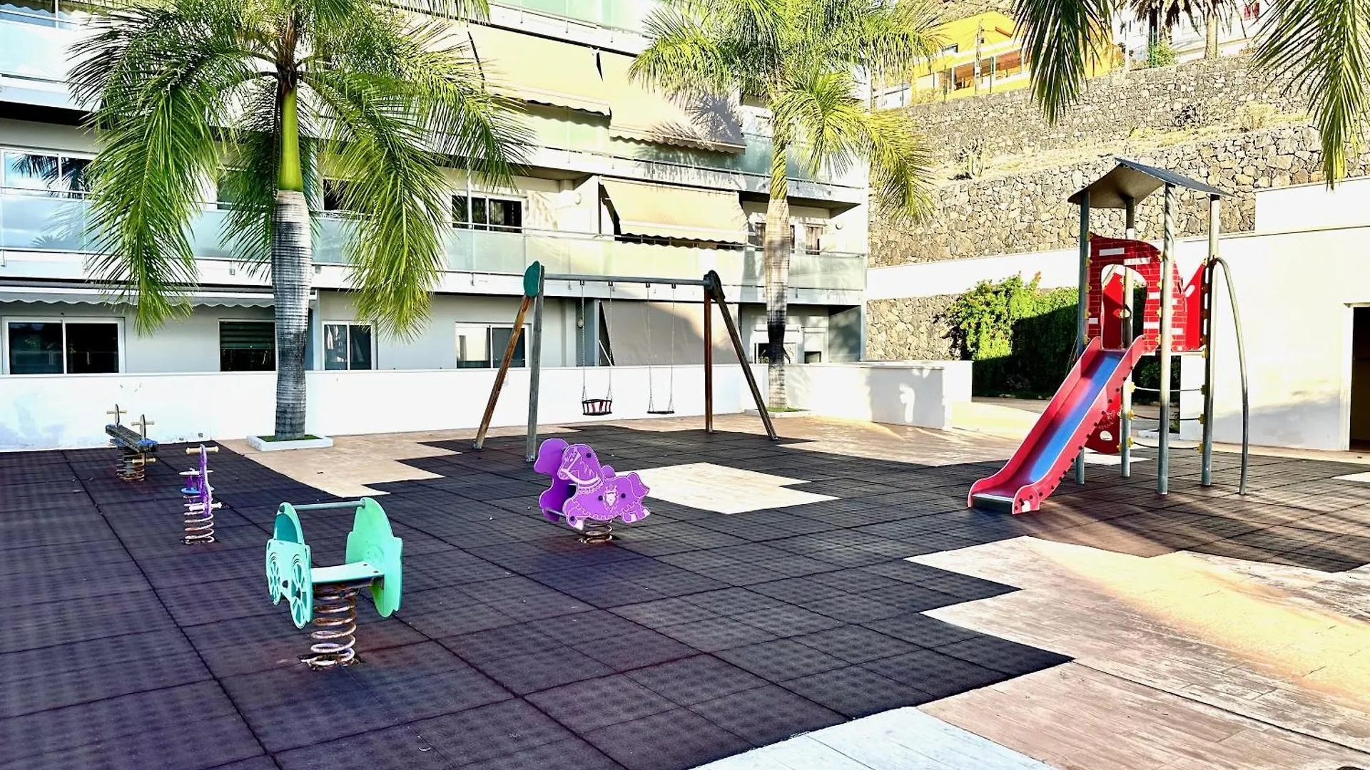 Pambnb - Chic Seaview Apartment With Gym & Kids Park Bajamar  Spanien